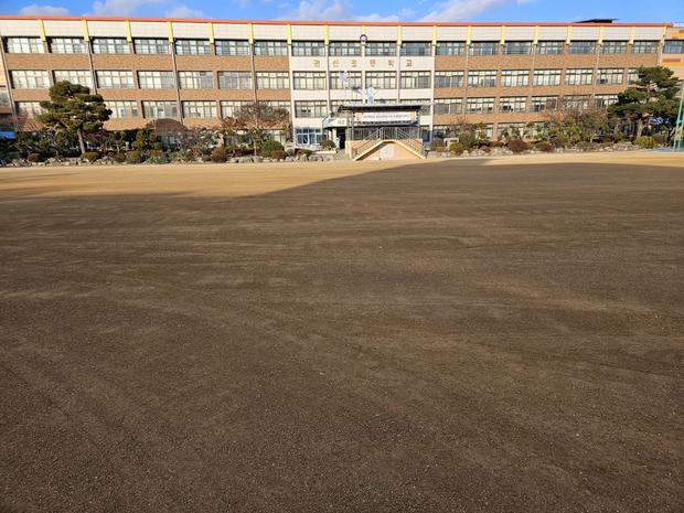 학교 운동장 롤러작업, 케이스터디움으로 완벽하게! 관련 이미지