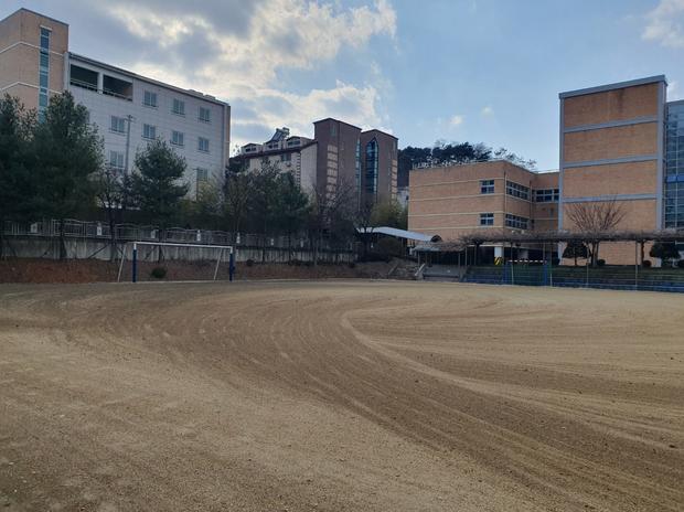 순창고등학교 운동장 마사토 충진 공사, 전문 시공으로 혁신적인 운영 시작! 관련 이미지