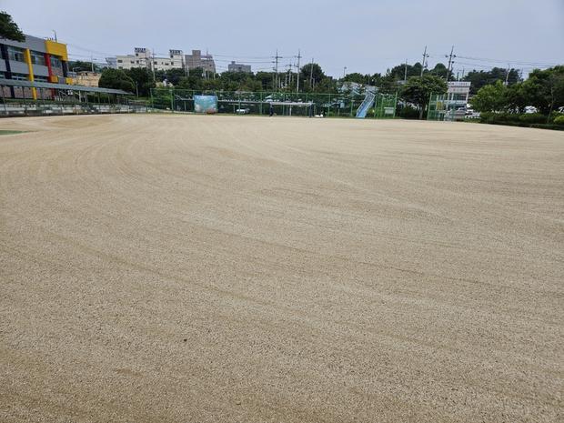 고흥고등학교 운동장 라인포인트 제거: 전문 시공으로 쾌적한 경험 만들어주세요! 관련 이미지