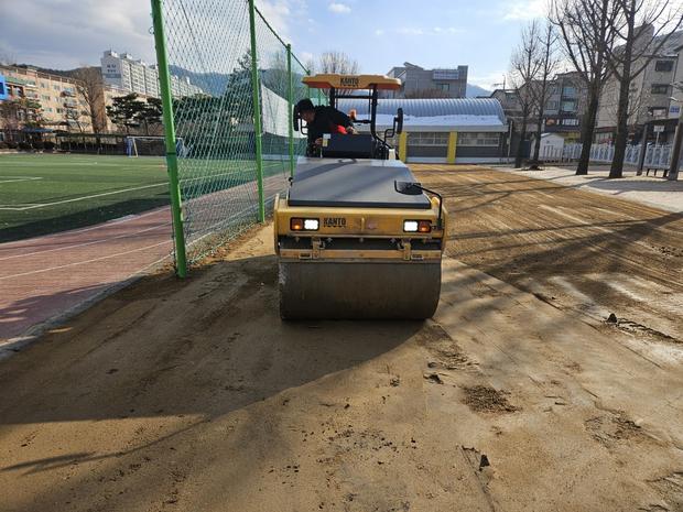 서귀포 시초 학교 운동장 천일염, 케이스터디움으로 안전하고 오래도록! 관련 이미지