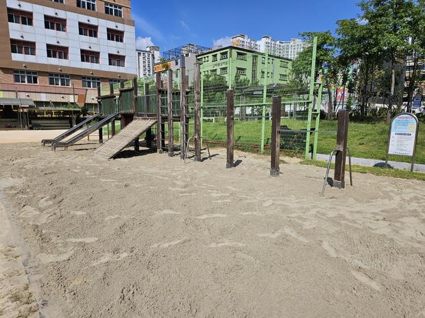 평택어린이집 운동장 재설, 믿음직한 전문가 케이스터디움으로 완벽하게! 관련 이미지