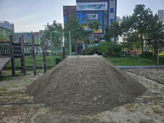 인천중학교 운동장 롤러 작업, 케이스터디움으로 최고 수준! 관련 이미지