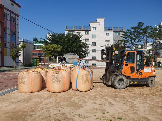 예산 초과 학교 운동장 마사토보충? 케이스터디움, 최적화된 시공으로 예산 절감!