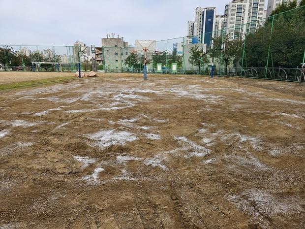 보성고등학교 운동장 마사토 보충: 걱정 끝! 전문 시공으로 완벽하게! 관련 이미지