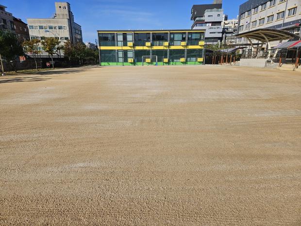장흥중학교 운동장 포크레인, 케이스터디움으로 탁월한 만족감!