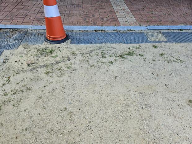 남원읍초등학교 운동장 라인 포인트 제거: 전문 시공으로 깨끗하고 안전한 놀이터 만들기