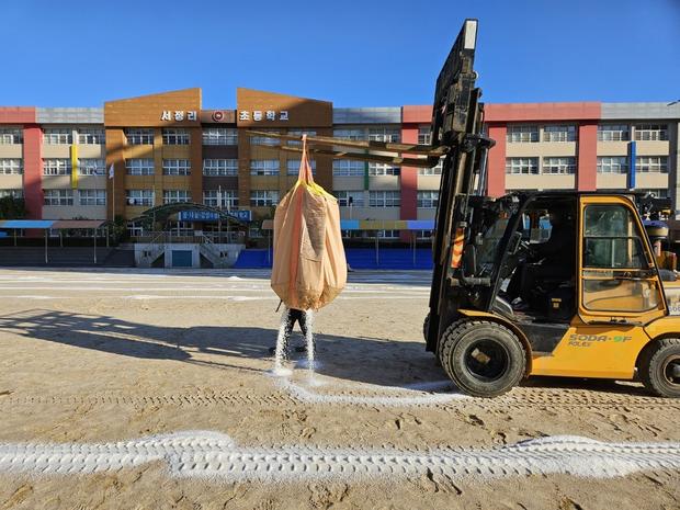 목포고등학교 운동장 마사토 충진 공사, 케이스터디움이 답변해 드립니다!