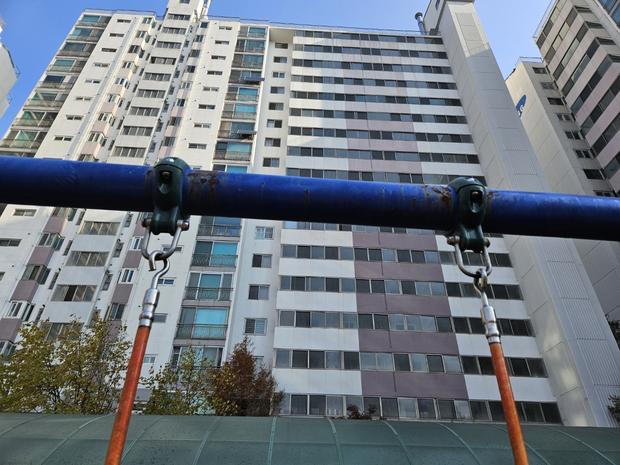 가평초등학교 놀이터 그네 교체, 믿음직한 전문가 케이스터디움으로 더욱 건강하고 안전하게! 관련 이미지
