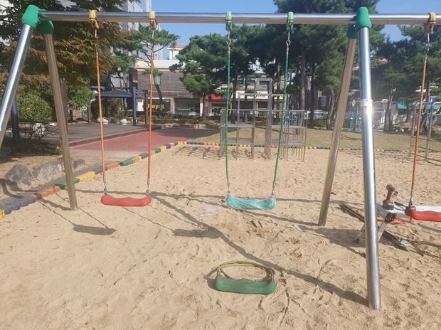 영광병설유치원 운동장 그네 교체, 혁신적인 기술로 완벽한 안전과 기능!