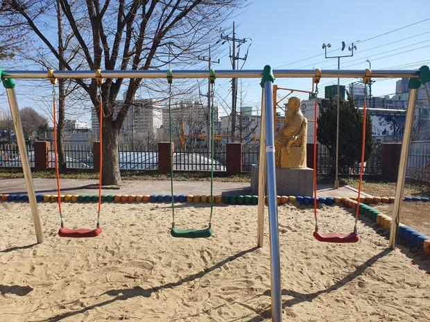 순창병설유치원 운동장 그네 교체: 안전과 쾌적함을 위한 전문 시공! 관련 이미지