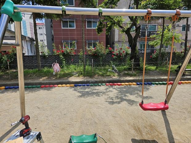 계룡병설유치원 놀이시설 교체, 케이스터디움으로 안전하고 멋진 공간 만들어보세요!