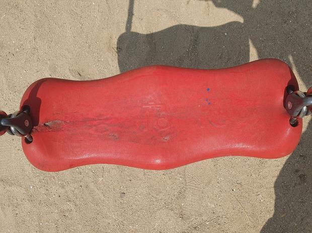 금산병설유치원 운동장, 그네 교체는 안전과 수명 연장! 케이스터디움으로 막을 수 없는... 관련 이미지