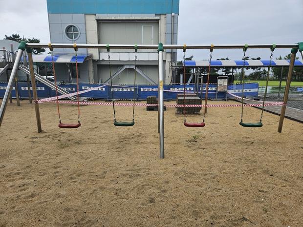 나주초등학교 운동장 그네 교체, 1년 만에 완벽! 케이스터디움, 실력과 신뢰로 설득하세요! 관련 이미지