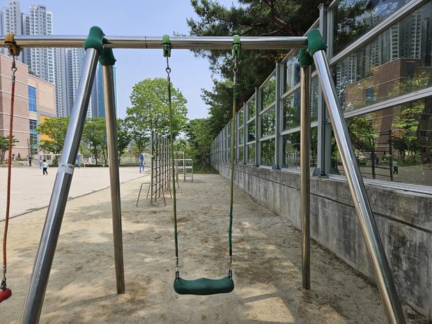 장수병설 유치원 놀이터 교체, 믿음직한 전문가 케이스터디움으로 보호하세요!