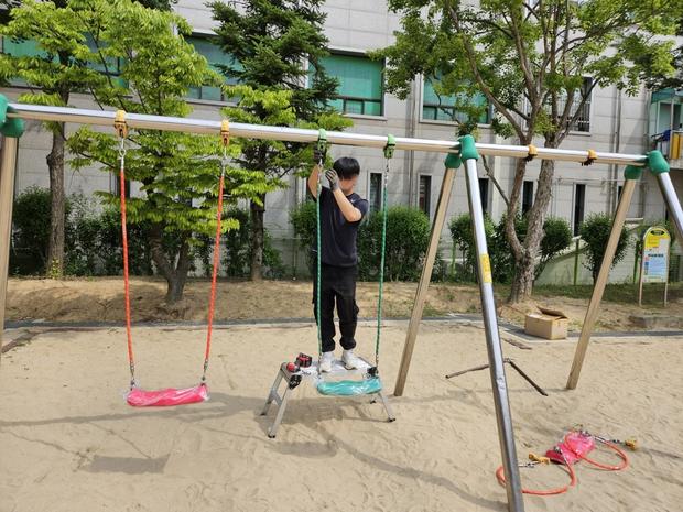 영덕 어린이집 놀이터 교체? 케이스터디움, 믿음직한 전문 서비스!