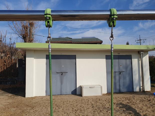 아산초등학교 놀이터 그네 교체, 20년 전문 경험으로 더욱 신뢰할 수 있는 시공!