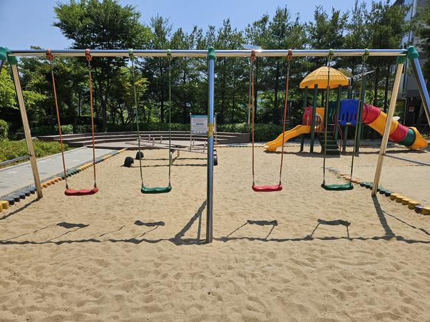 영주병설유치원놀이터 교체, 혁신적인 시공으로 안전하고 신뢰할 만한 공간 만들어보세요!