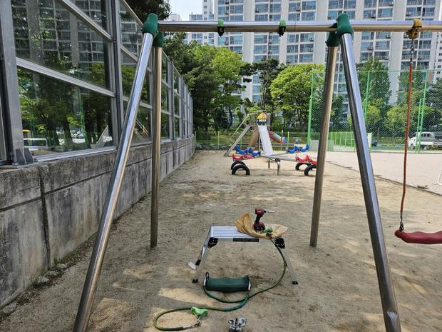 무주초등학교 놀이터 교체: 전문 시공으로 튼튼하고 안전한 공간 만들기!