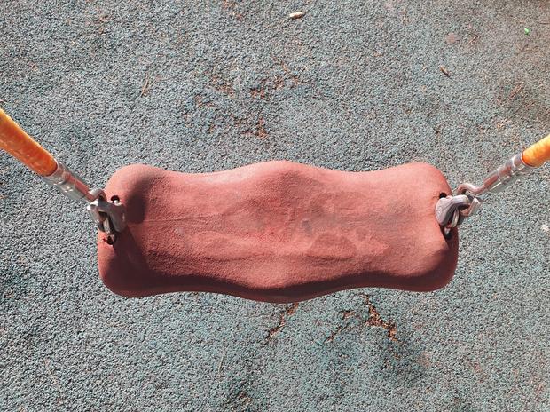 평택병설유치원 운동장 그네 교체, 전문 시공으로 튼튼한 놀이터 만들기! 관련 이미지