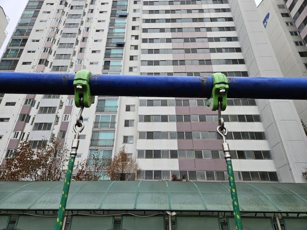 울산초등학교 놀이터 교체, 안전하고 쾌적하게! 케이스터디움 전문가는 최신 기술로 완벽... 관련 이미지