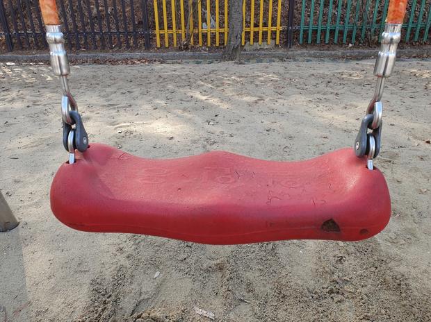 ?  군위병설유치원 운동장 그네 교체, 걱정 마세요! 케이스터디움으로 최상의 결과를!