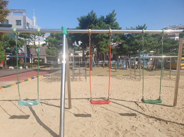 강릉 어린이집 놀이터 교체, 꼼꼼한 전문 시공으로 안전하고 지속가능한 놀이터 만들기!