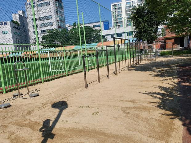 진천어린이집 놀이터 모래보충, 튼튼한 공간 만들고 안전하게! 케이스터디움 ?