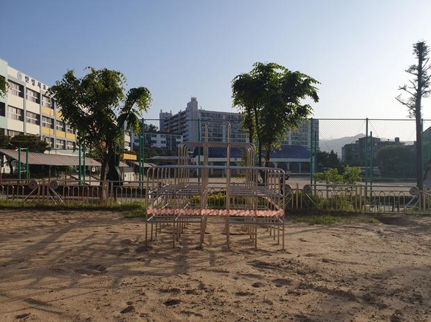 나주병설유치원 놀이터 모래 보충 | 학교 시설관리 전문 케이스터디움