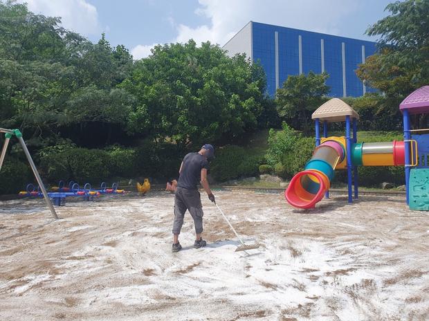 영주어린이집 놀이터 마사토 충진, 꼼꼼한 케이스터디움 전문가로 안전하고 지속 가능하게!