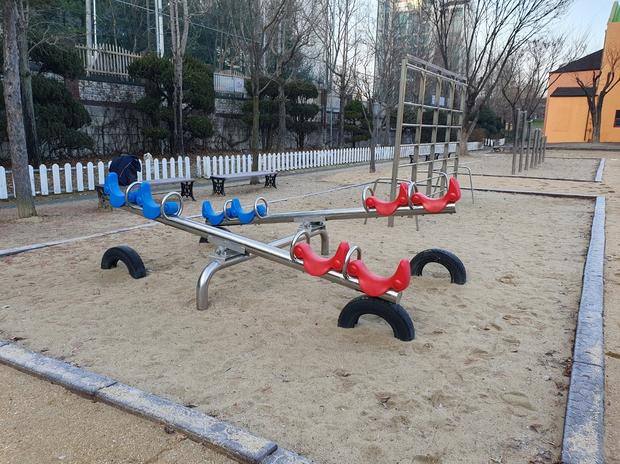양양병설유치원 놀이터 마사토 충진: 꼼꼼한 공공 시설 유지보수, 케이스터디움이 해결해... 관련 이미지