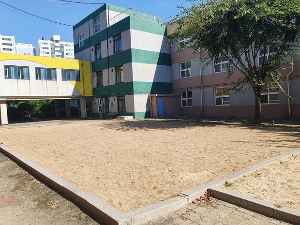 고성어린이집놀이 시설 마사토 충진? 전문 케이스터디움으로 안전하고 장기적인 성능!