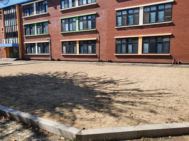 충북병설유치원 놀이시설 마사토 충진:  전문 시공으로 믿을 수 있는 안전하고 장점있는... 관련 이미지