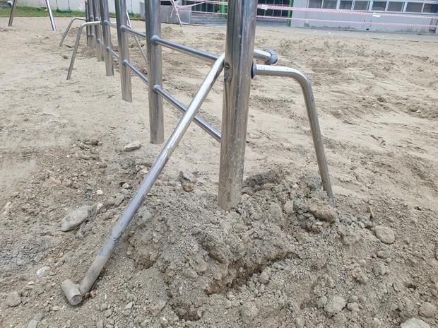 진주초등학교 놀이터 마사토 충진, 걱정 끝! 케이스터디움 전문가의  안전 & 신뢰성!
