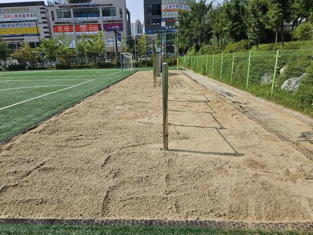 하동어린이집 놀이터 마사토 충전, 이렇게 해결하세요! ? 안전과 오래된 시설 문제 완...